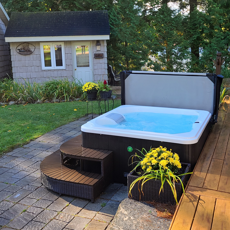 Canadian Spa Gander 4-Person 15-Jet Portable Hot Tub - KH-10099
