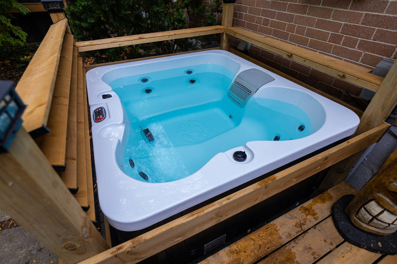 Canadian Spa Manitoba 4-Person 15-Jet Portable Hot Tub - KH-10127