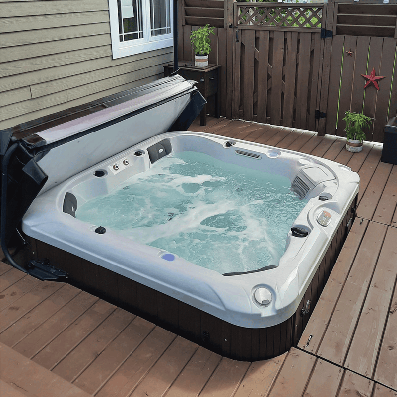 Canadian Spa Cambridge 6-Person 34-Jet Hot Tub - KH-10141