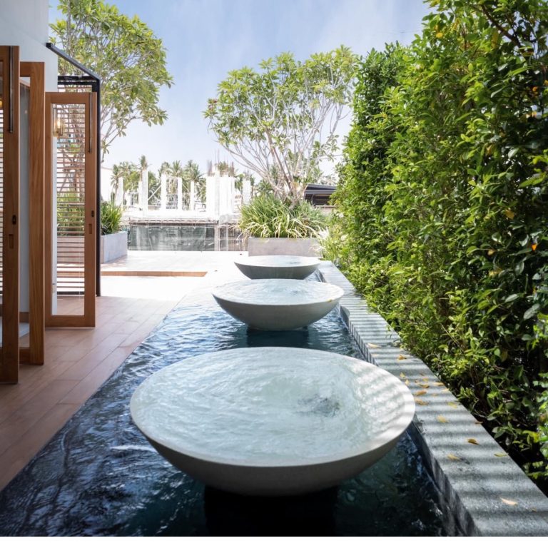 Aura Triple Bowl Fountain | Metal Outdoor Water Feature | White Resin Or Copper Bowls